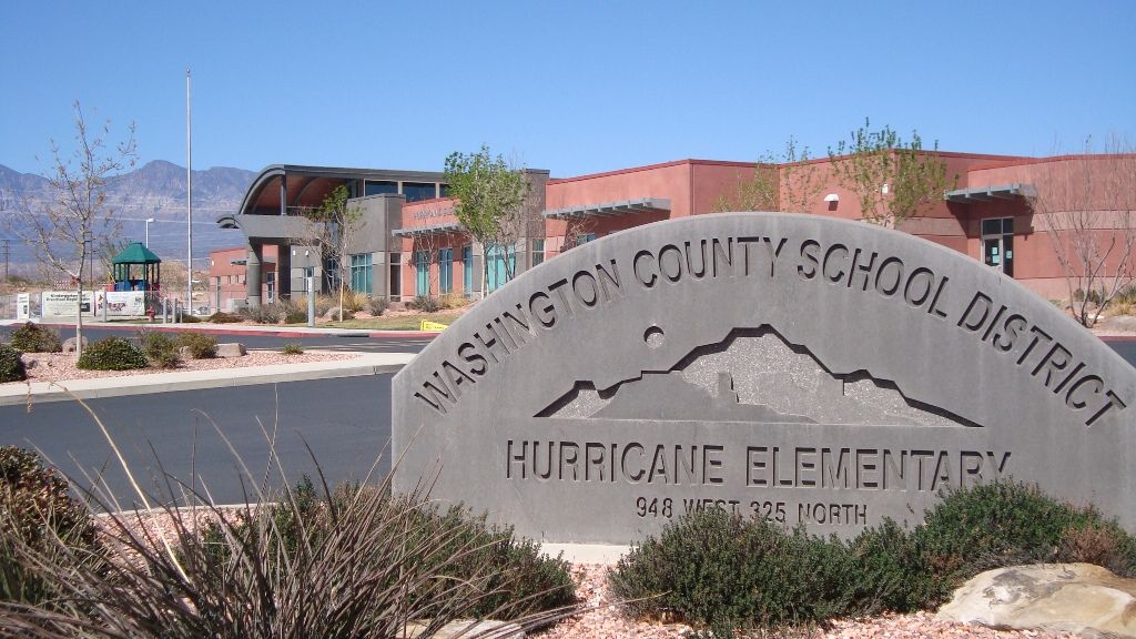 Hurricane Elementary front of building picture